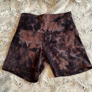 Lululemon Align High Rise 6” Biker Short - Size 8